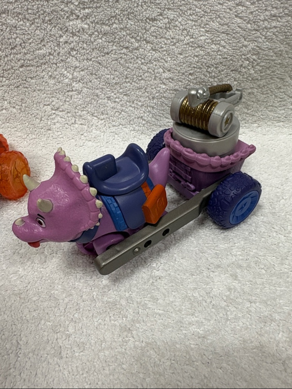 Dino Ranch Lot of Blitz’s Chariot & Jon /Clover’s Care/Tango & Miguel - Picture 3 of 5